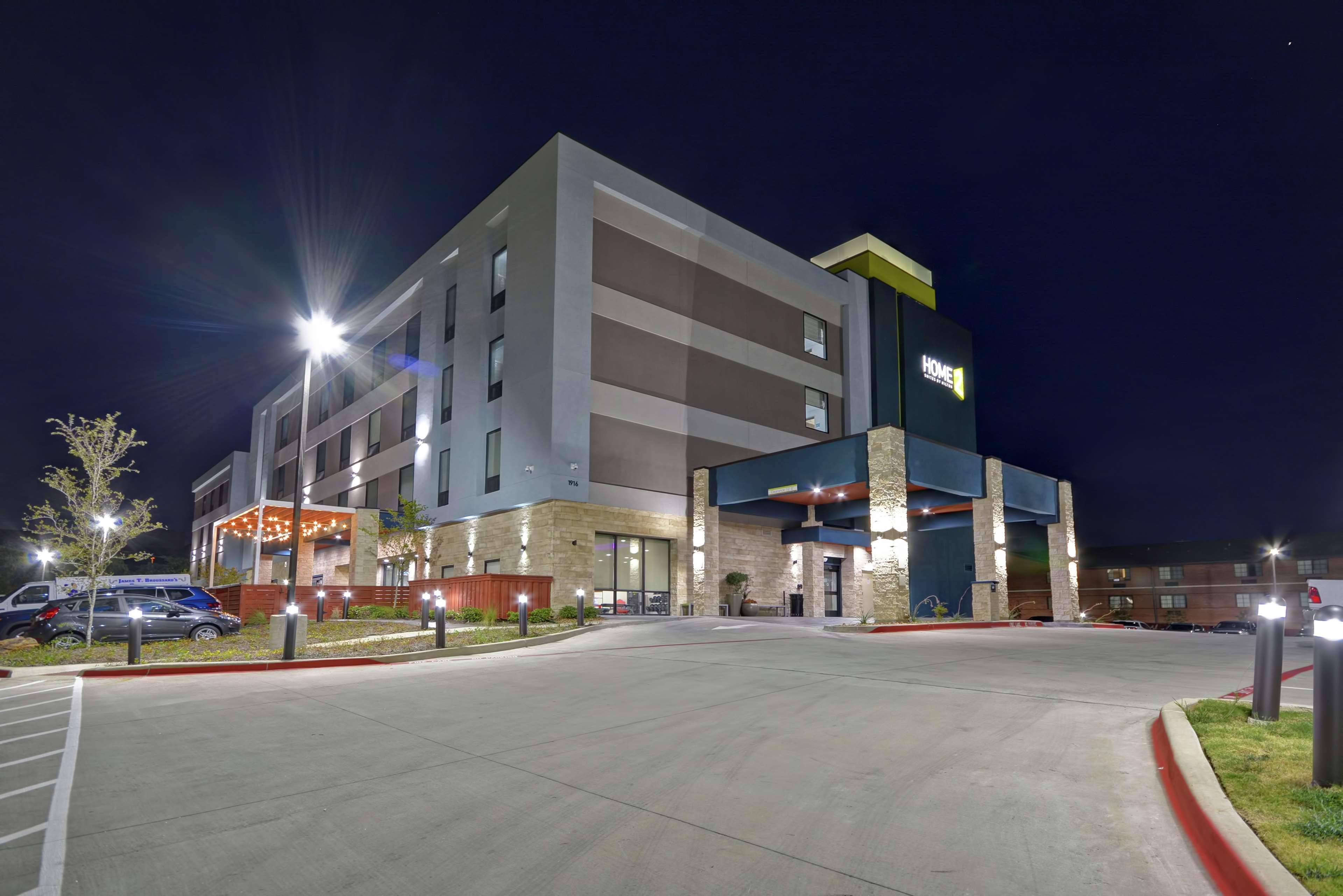 Home2 Suites By Hilton Bedford Dfw West Exterior photo